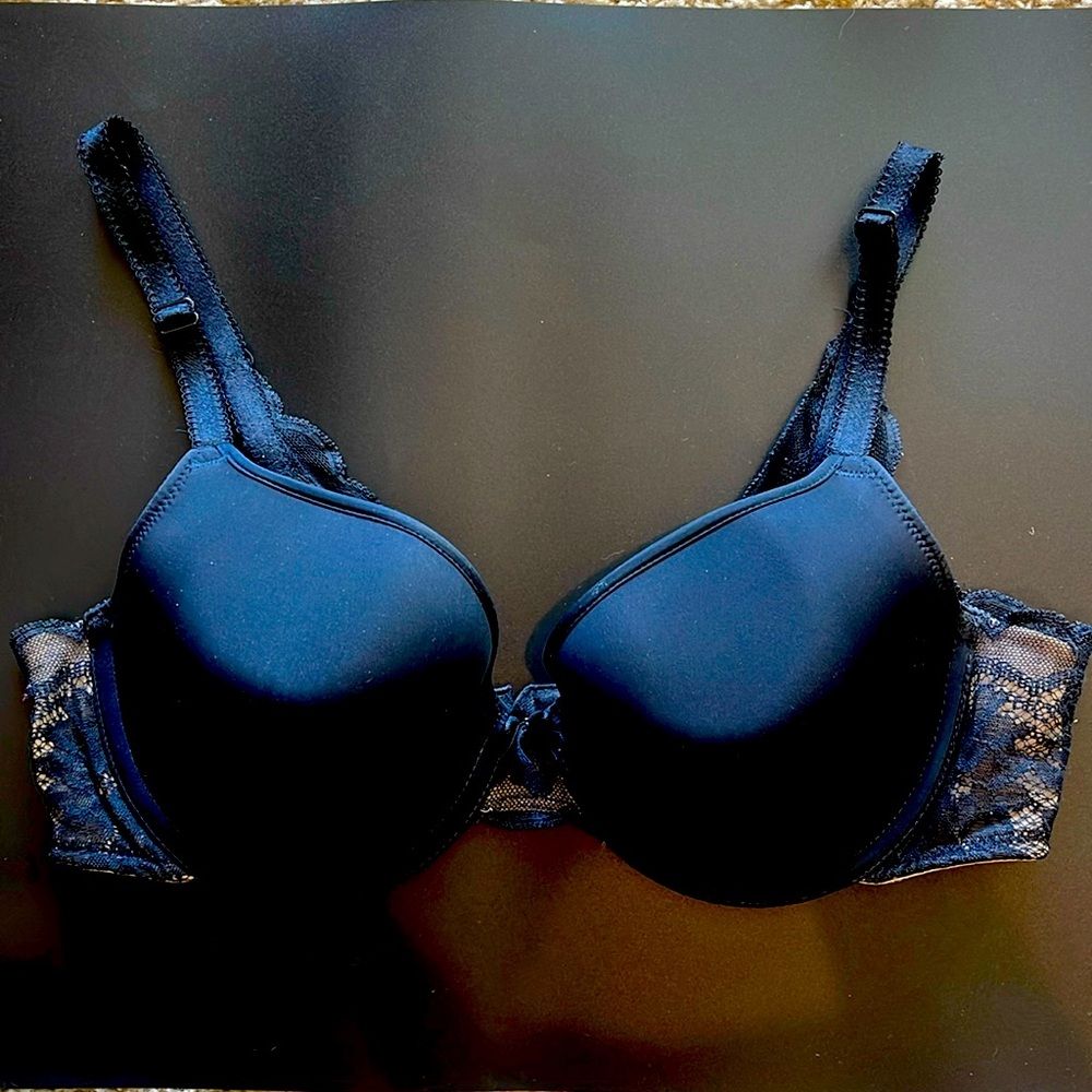 Wacoal Fire and Lace Contour Bra 853252 - Black 36C
